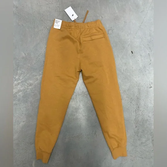 Nike men Tan Joggers - Picture 5 of 5